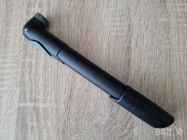 Компактна ръчна помпа Decathlon за велосипед, снимка 2 - Аксесоари за велосипеди - 54309395