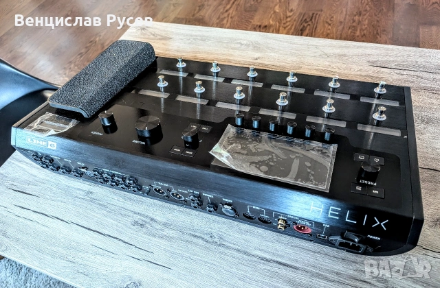 Line 6 Helix Floor, Чисто Нов, снимка 3 - Китари - 53105129