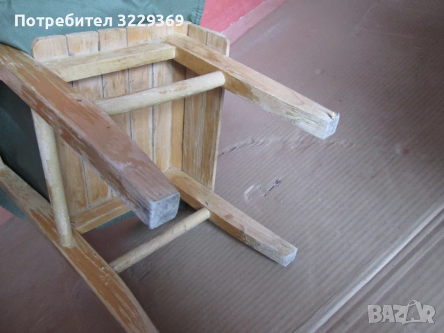Малък стол дървен, снимка 5 - Столове - 50920445