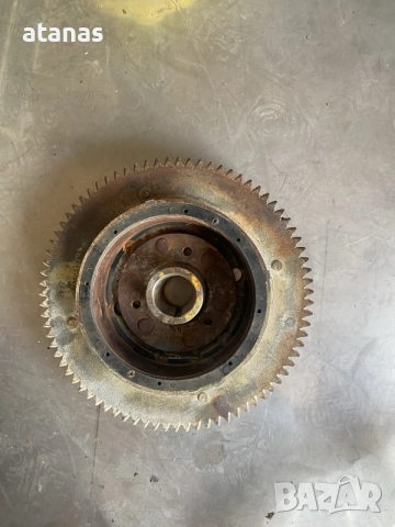 маховик Yamaha f50, снимка 2 - Воден транспорт - 56067276