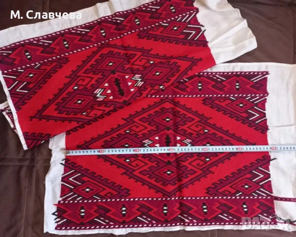 Българска бродерия, снимка 6 - Декорация за дома - 50796353