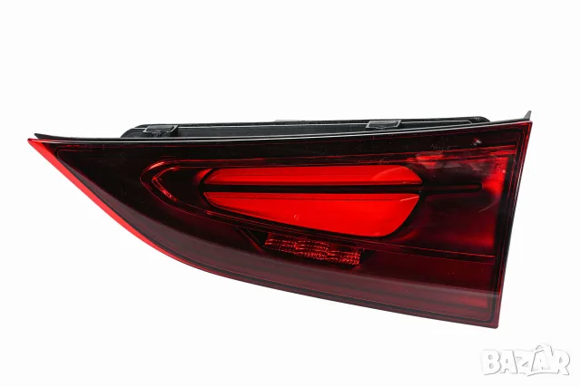 A2479063206 | Употребяван десен стоп на капака на багажника Mercedes-Benz