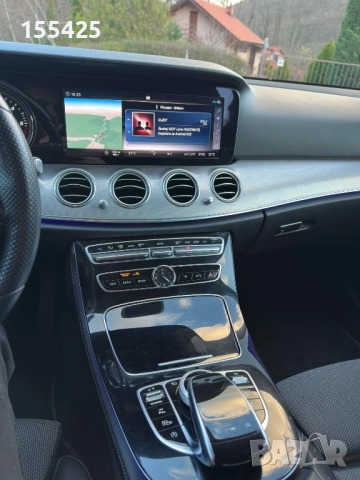 Mercedes-Benz E220 4-Matic 2018г., снимка 12 - Автомобили и джипове - 52509011