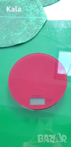 Везна за храна две на брой