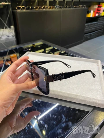 очила с черен обикновен калъф и ув защита ysl saint laurent , снимка 6 - Слънчеви и диоптрични очила - 51426100