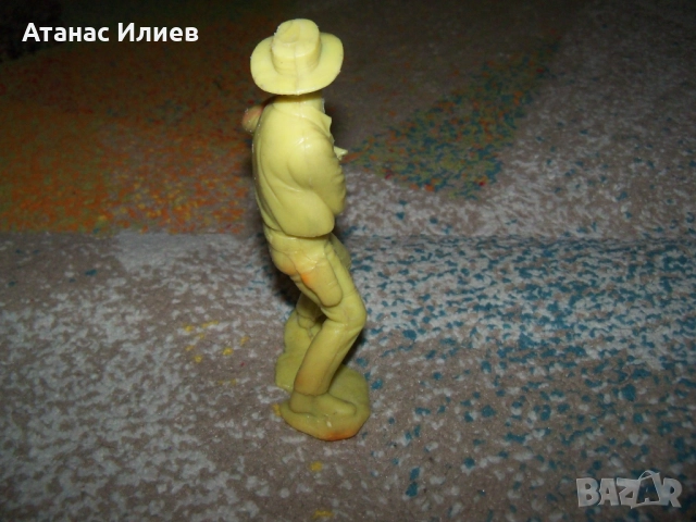 Голям пластмасов войник, каубой соц играчка. Височина 13 см., снимка 3 - Фигурки - 51962317