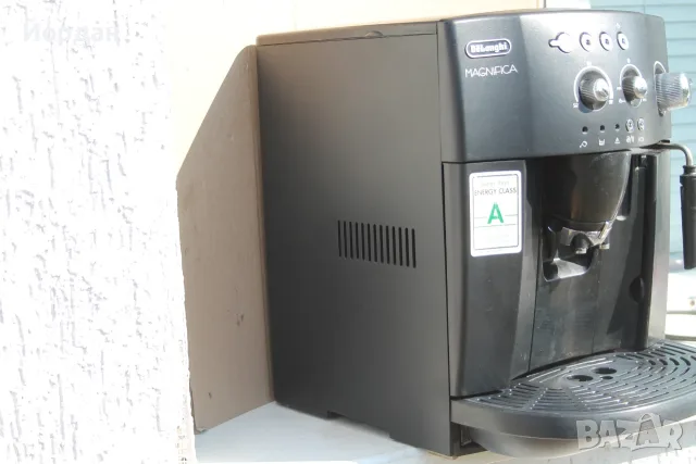 Кафемашина ''Delonghi Magnifica'', снимка 7 - Кафемашини - 56226262