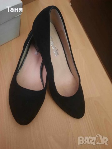 Дамски обувки и чехли, снимка 1 - Дамски елегантни обувки - 42284570