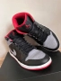 ОРИГИНАЛНИ Nike Air Jordan 1 mid в размер EUR42, снимка 3