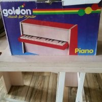 Винтажно пиано музикално  играчка Golden DDR немецки, снимка 2 - Музикални играчки - 44310079