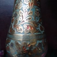 Индийска медна ваза,гравирана,цветна, снимка 4 - Вази - 40109615