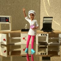 MasterChef , Barbie с обзавеждане от кухня, спалня и баня. , снимка 3 - Кукли - 42563361