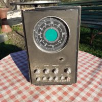 Старо радио Telefunken, снимка 1 - Антикварни и старинни предмети - 29958014
