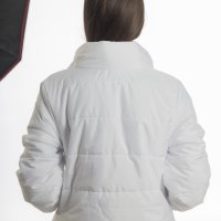 Късо дамско яке , снимка 2 - Палта, манта - 42875268