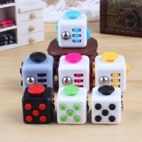 Aнтистрес кубче за деца/ фиджет кубче за игра/ fidget cube играчка , снимка 1 - Образователни игри - 31699556