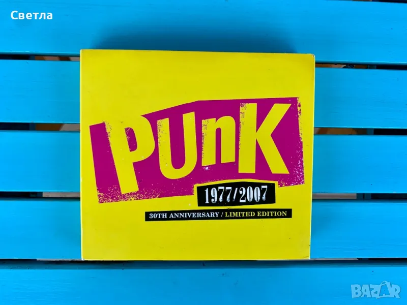3 CD set “PUNK 1977/2007” с книжка, плюс подарък CD на Audioslave , снимка 1