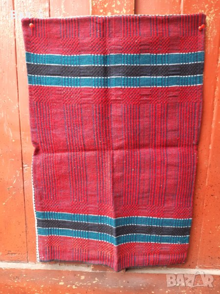 Автентична тъкана вълнена калъфка . Носия, снимка 1