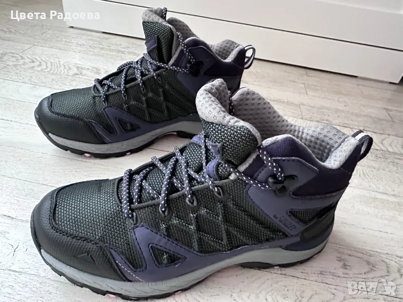 Дамски туристически обувки за планински преходи, снимка 1