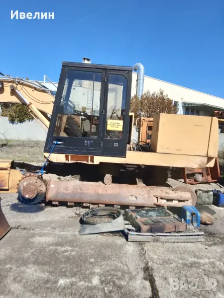 Багер Case на части, снимка 1