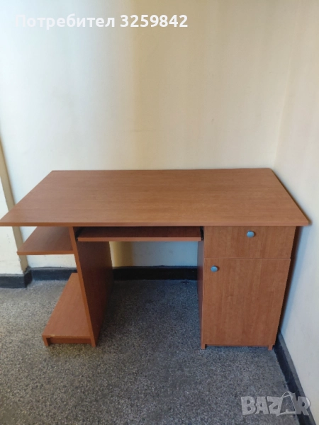   Продавам запазено бюро, снимка 1