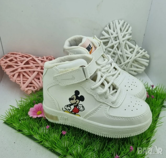 детски светещи обувки nike, снимка 1