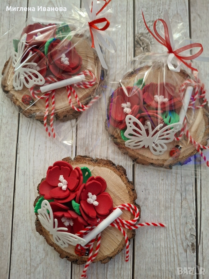 Мартеници на дървени шайбички/кошнички, снимка 1