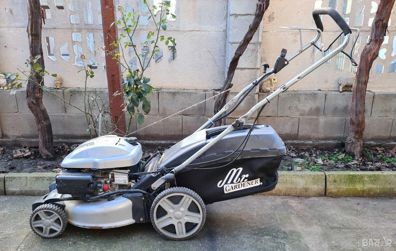 Косачка бензинова самоходна немска с стартер, снимка 1