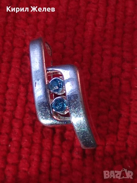 КРАСИВО СКЪПОЦЕННО МЕДАЛЬОНЧЕ с БЯЛА ПОЗЛАТА и ФАСЕТИРАНИ СИНИ КРИСТАЛЧЕТА 25866, снимка 1