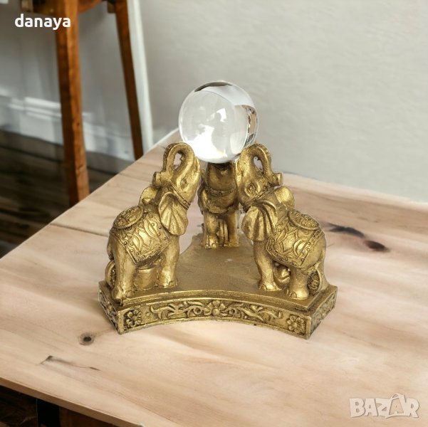 4253 Фън шуй сувенир статуетка 3 слона с кристална топка, снимка 1