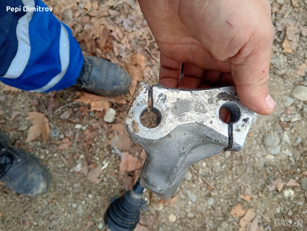 Преден ляв шенкел AUDI A4 (B8) 2008-2015 ID: 136882, снимка 1