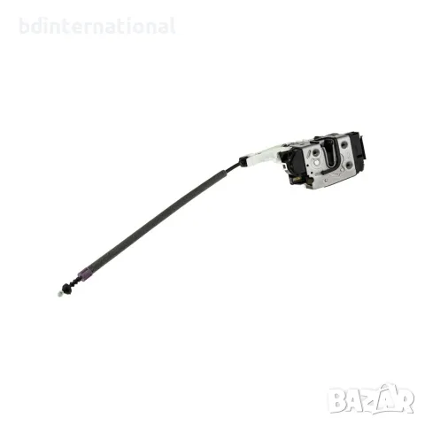 Брава за предна дясна врата, Mercedes-Benz W204, W212, снимка 2 - Части - 56063032