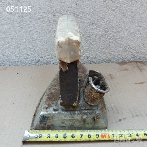 стара ютия, снимка 4 - Антикварни и старинни предмети - 29111612