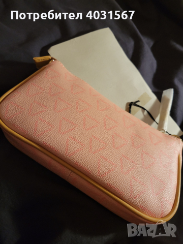 дамска чанта VALENTINO - чисто нова, оригинална, през рамо., снимка 8 - Чанти - 44782327