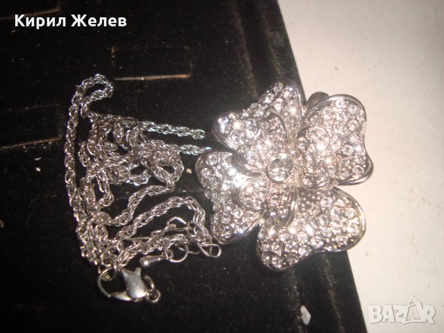 ПРЕКРАСЕН ПОСРЕБРЕН АРТ МЕДАЛЬОН - ЦВЕТЕ с ИСКРЯЩИ КРИСТАЛИ ДЕТЕЛИНА 16654