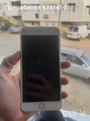 iPhone 6 – Работи – Батерия 68% – Счупено защитно стъкло