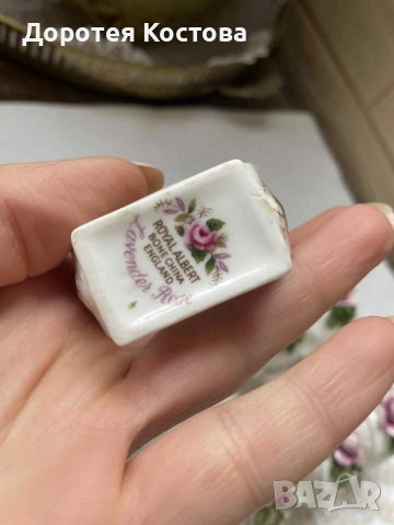 ROYAL ALBERT красиви пръстени за салфетки от костен порцелан от Англия, снимка 6 - Антикварни и старинни предмети - 52336298