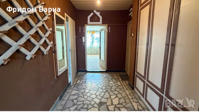 Продава се 4-стаен апартамент – Колхозен пазар