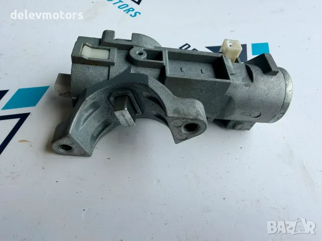 Патрон за палене Bosch от Nissan X-Trail (t32) 1.6 dCi, двигател R9M, ALL MODE 4x4, снимка 3 - Части - 56017808