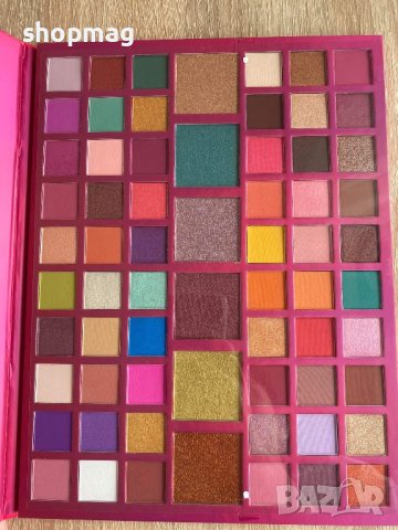 Палитра Revolution XL , снимка 3 - Декоративна козметика - 42684297