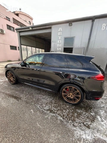 Porsche Cayenne 4.8 GTS, снимка 4 - Автомобили и джипове - 53301612