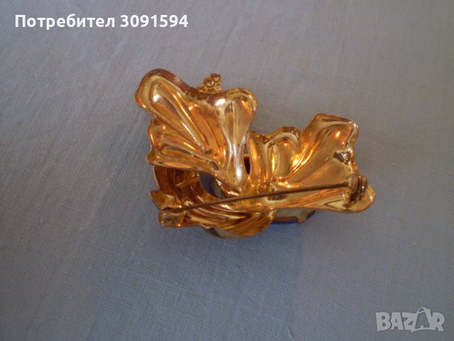 Винтидж  брошка панделка месинг синя апликация, снимка 4 - Антикварни и старинни предмети - 39290030