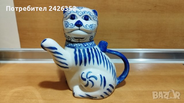Порцеланов чайник, котка, снимка 1 - Други - 38025124