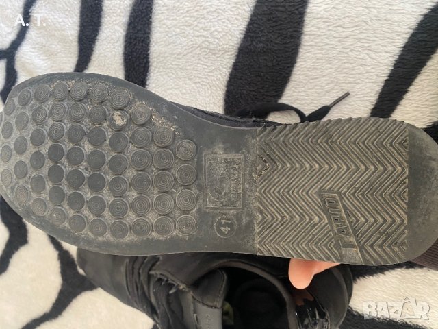 Оригинални спортни обувки CRUYFF 41 номер, снимка 7 - Спортни обувки - 40274856