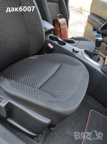 Nissan Qashqai, снимка 12 - Автомобили и джипове - 53169600