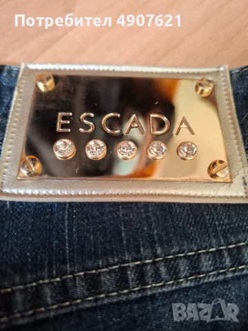 Дамски дънки Escada, снимка 3 - Дънки - 56245620