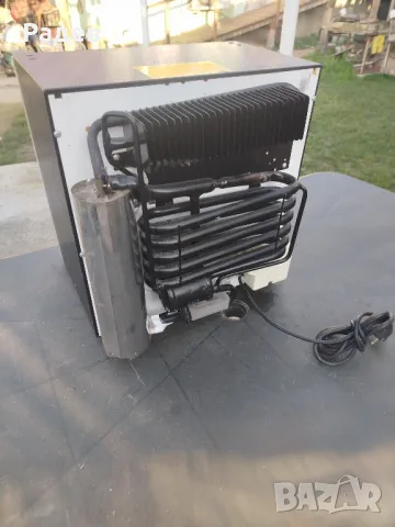 мини хладилна витрина dometic дометик хладилник, снимка 4 - Хладилници - 48867442