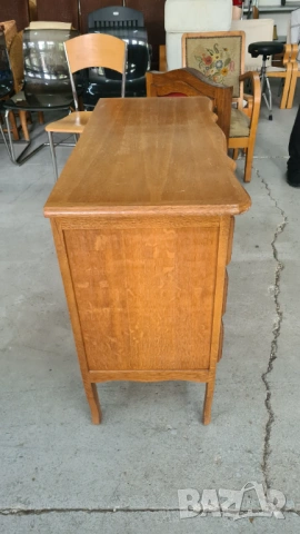 Масивен дъбов скрин с три чекмеджета, стил Рустик, снимка 4 - Шкафове - 54204427