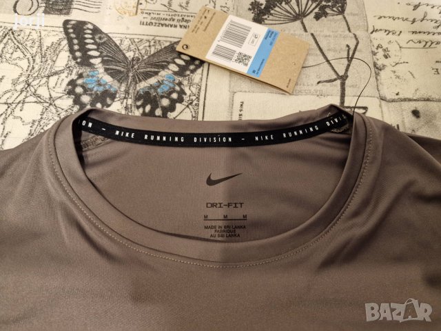 Оригинална Тениска Nike / Блуза 'MILER', снимка 4 - Спортни дрехи, екипи - 37849625