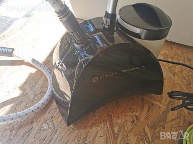 Уред за гладене с пара SINGER Steamworks™ Pro, снимка 2 - Ютии - 42055153