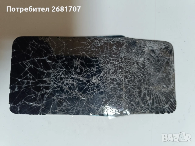 телефон Моторола Е13, снимка 2 - Motorola - 53966384